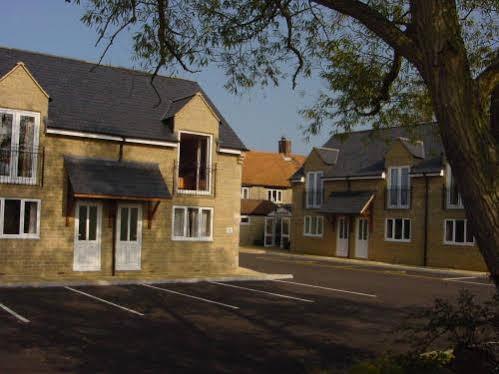 The Tally Ho Hotel - B&B Bicester Luaran gambar