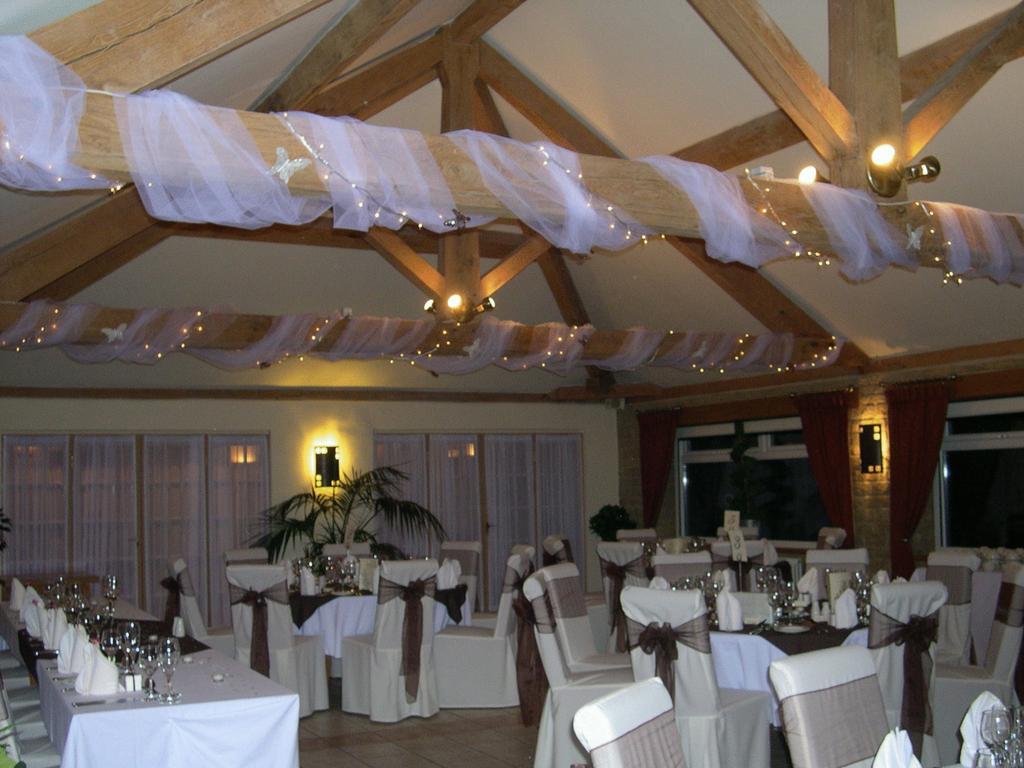 The Tally Ho Hotel - B&B Bicester Luaran gambar